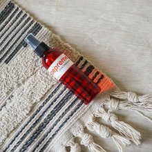 Load image into Gallery viewer, Scenti Shoepreme Minty Fresh Shoe Deodorizer 100ml