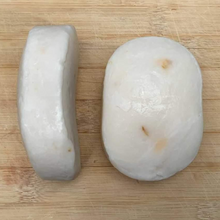 Load image into Gallery viewer, Diwatang Maria Sinukuan Gluta Kojic Soap 135g