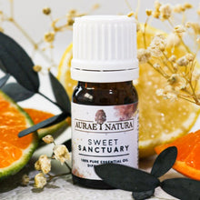 Load image into Gallery viewer, Aurae Natura Sweet Sanctuary Essential Oil Diffuser Blend 5ml
