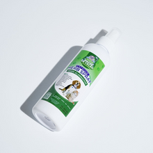 Load image into Gallery viewer, Madre De Cacao PH Premium Pet Herb Spray Odor Eliminator Formula 250ml
