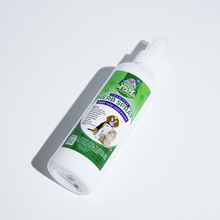 Load image into Gallery viewer, Madre De Cacao PH Premium Pet Herb Spray Anti Tick and Fleas Formula 250ml
